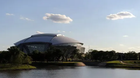 皇马续约法国前锋本泽马至2025年引关注